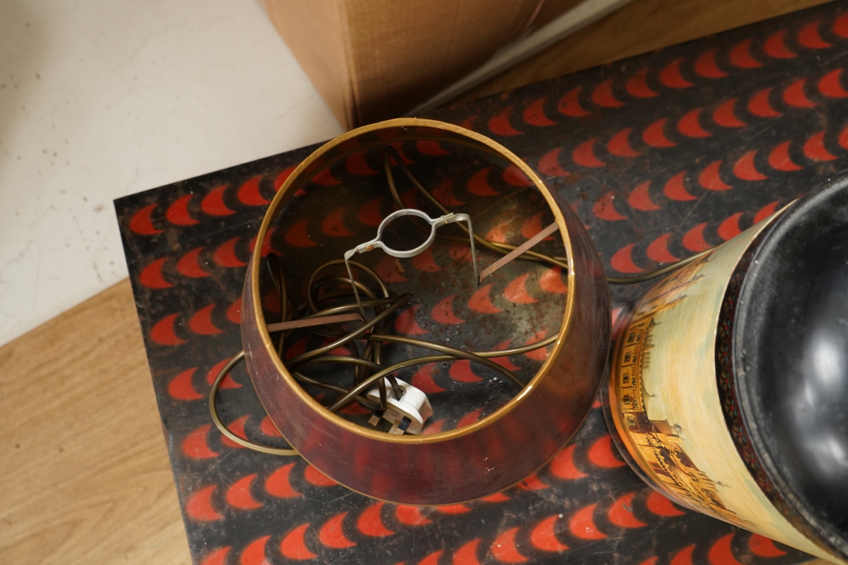 Tin a toleware tin trunk-77cm x 45cm and Brighton Pavilion decorated tea tin lamp and shade.